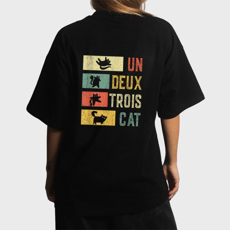 Meowy Funny Cat  Vintage retro Un Deux Trois Cat Women T-Shirt